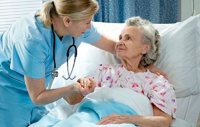  7 نکته برای پرستاری و مراقبت از بیمار بستری