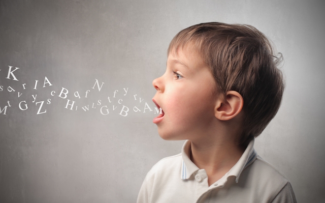 لکنت زبان در کودکان و گفتار درمانی