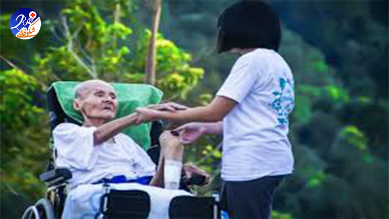 در هنگام پرستاری از افراد سالمند ، مهم است که به توانایی های بیمار سالمند توجه داشته و وقت صرف کنید تا شرایط و موقعیت خاص هر یک از سالمندان را درک کنید.