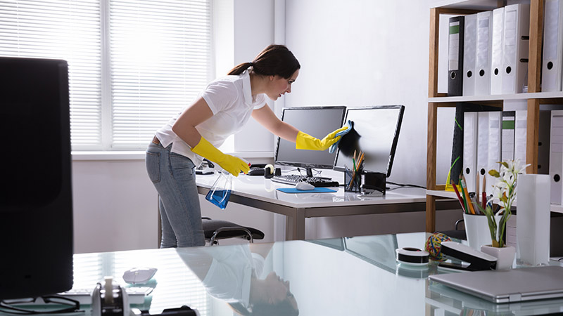 ارائه خدمات تخصصی نظافت منزل با کادری متخصص