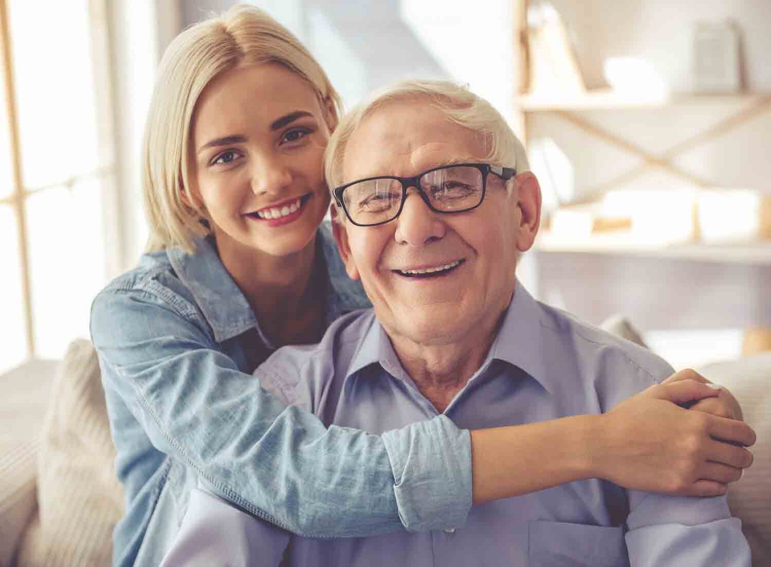اهمیت احترام به سالمندان | پرستار سالمند و تکریم سالمندان