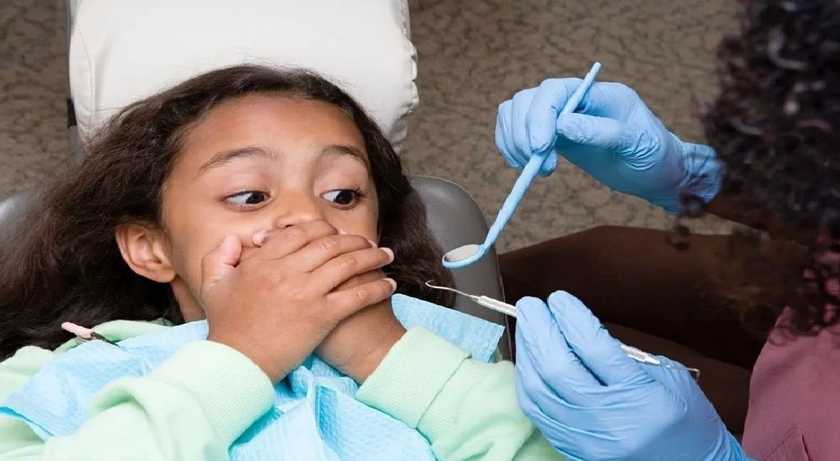 ترس کودکان از دندان پزشکی