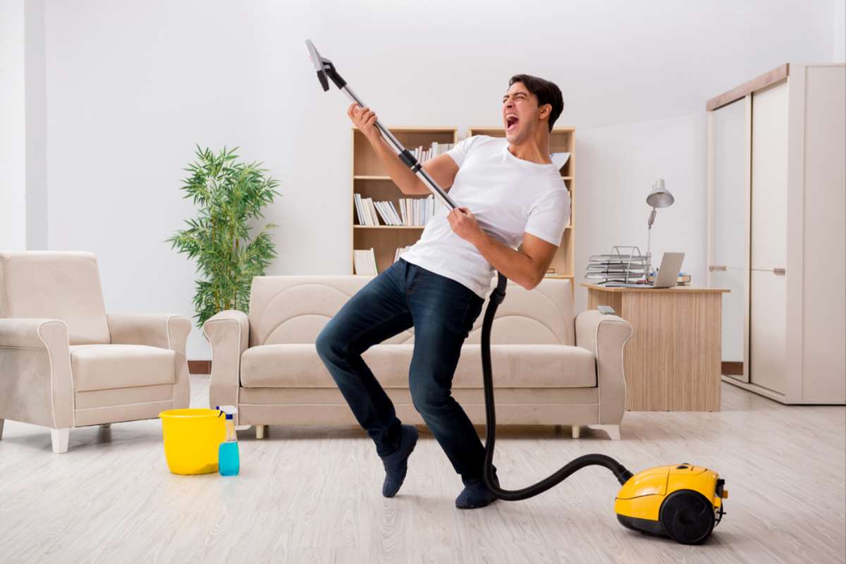 ترفندها و نکات مهم خانه تکانی و نظافت منزل برای عید با شرکت خدماتی شکوفایی