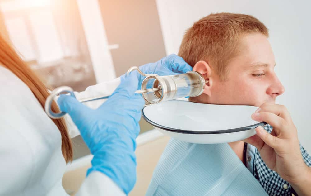 نحوه تمیز کردن گوش با پوار گوش