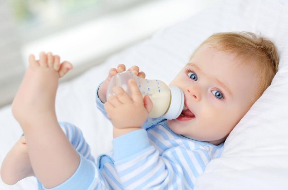 نحوه انتخاب بهترین شیشه شیر نوزاد
