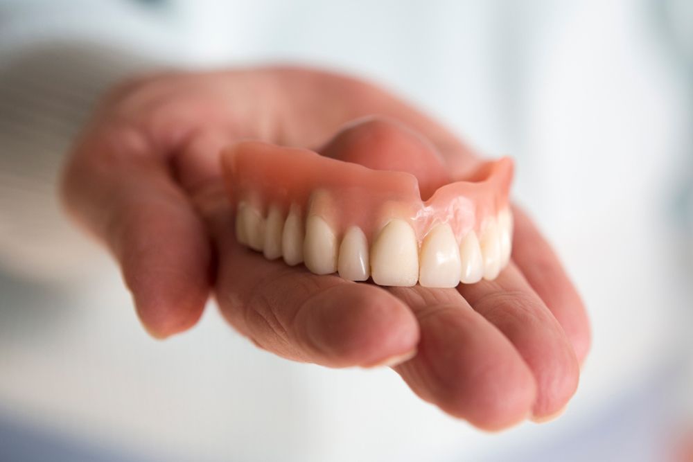 مراقبت های لازم از دندان مصنوعی سالمندان