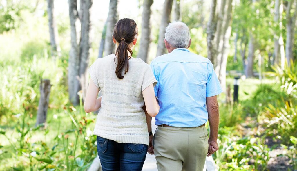 توصیه هایی برای خانواده و مراقبان سالمندان مبتلا به آلزایمر و زوال عقل