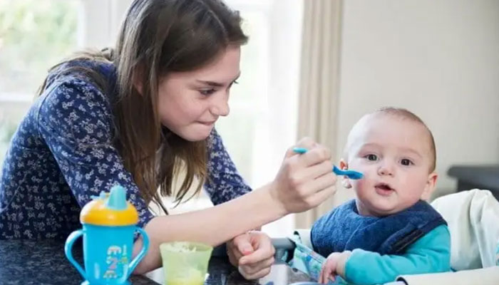 نکات مهم استخدام پرستار شبانه روزی کودک 1 استخدام پرستار شبانه روزی کودک