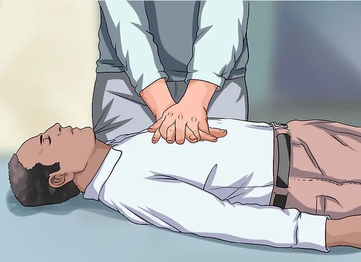 نحوه انجام CPR در بزرگسالان : احیای قلبی ریوی 9 نحوه انجام CPR در بزرگسالان : احیای قلبی ریوی